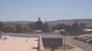 Weather camera view of Bridgeport High School.