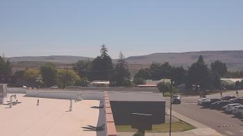 Weather camera view of Bridgeport High School.