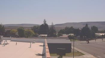 Weather camera view of Bridgeport High School.