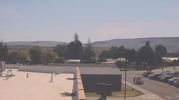 Weather camera view of Bridgeport High School.