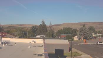 Weather camera view of Bridgeport High School.