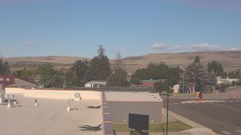 Weather camera view of Bridgeport High School.
