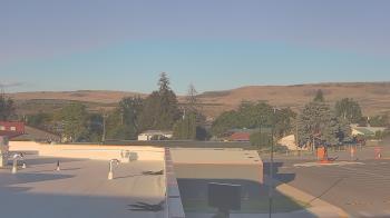 Weather camera view of Bridgeport High School.