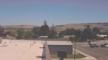Weather camera view of Bridgeport High School.