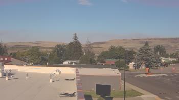 Weather camera view of Bridgeport High School.