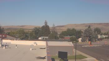 Weather camera view of Bridgeport High School.