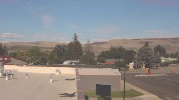 Weather camera view of Bridgeport High School.