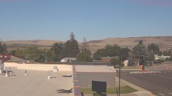 Weather camera view of Bridgeport High School.