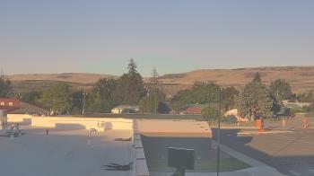 Weather camera view of Bridgeport High School.