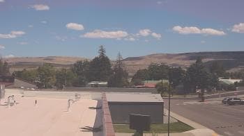 Weather camera view of Bridgeport High School.
