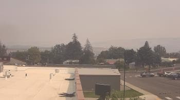 Weather camera view of Bridgeport High School.
