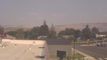 Weather camera view of Bridgeport High School.
