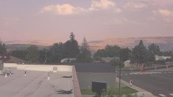 Weather camera view of Bridgeport High School.