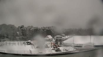 Weather camera view of Stony Brook ES.