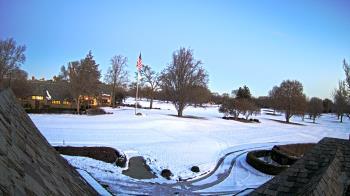 Weather camera view of Country Club of Detroit.