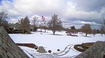 Weather camera view of Country Club of Detroit.