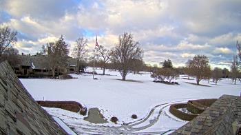 Weather camera view of Country Club of Detroit.