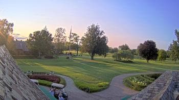 Weather camera view of Country Club of Detroit.