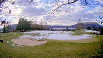 Weather camera view of Country Club of Harrisburg.