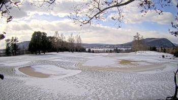 Weather camera view of Country Club of Harrisburg.