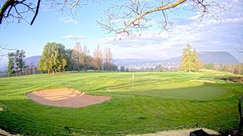 Weather camera view of Country Club of Harrisburg.