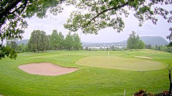 Weather camera view of Country Club of Harrisburg.