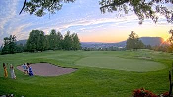 Weather camera view of Country Club of Harrisburg.