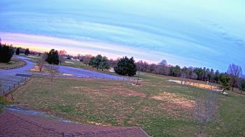 Weather camera view of Oak Ridge Park.