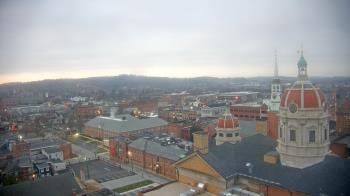 Weather camera view of The Yorktowne Hotel.