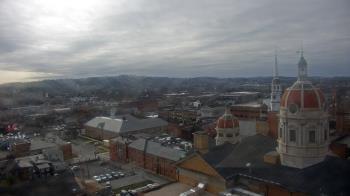 Weather camera view of The Yorktowne Hotel.