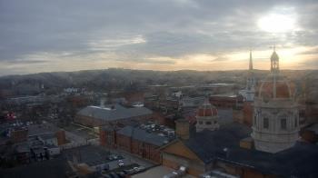 Weather camera view of The Yorktowne Hotel.