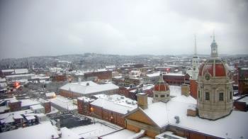 Weather camera view of The Yorktowne Hotel.