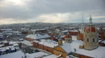 Weather camera view of The Yorktowne Hotel.