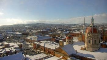 Weather camera view of The Yorktowne Hotel.