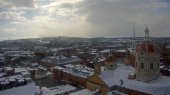 Weather camera view of The Yorktowne Hotel.