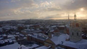 Weather camera view of The Yorktowne Hotel.