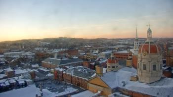 Weather camera view of The Yorktowne Hotel.