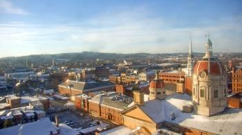 Weather camera view of The Yorktowne Hotel.