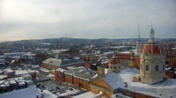 Weather camera view of The Yorktowne Hotel.