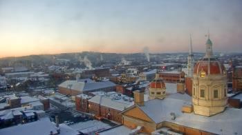 Weather camera view of The Yorktowne Hotel.