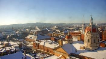 Weather camera view of The Yorktowne Hotel.