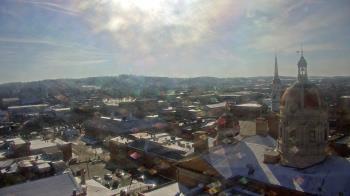 Weather camera view of The Yorktowne Hotel.