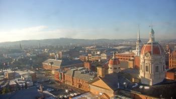 Weather camera view of The Yorktowne Hotel.