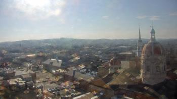 Weather camera view of The Yorktowne Hotel.