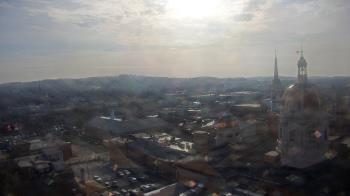 Weather camera view of The Yorktowne Hotel.