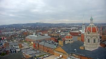 Weather camera view of The Yorktowne Hotel.