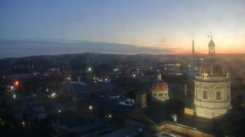 Weather camera view of The Yorktowne Hotel.