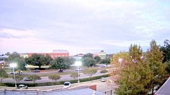 Weather camera view of Chalmette HS.