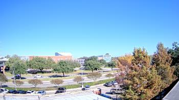 Weather camera view of Chalmette HS.