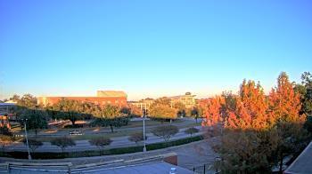 Weather camera view of Chalmette HS.